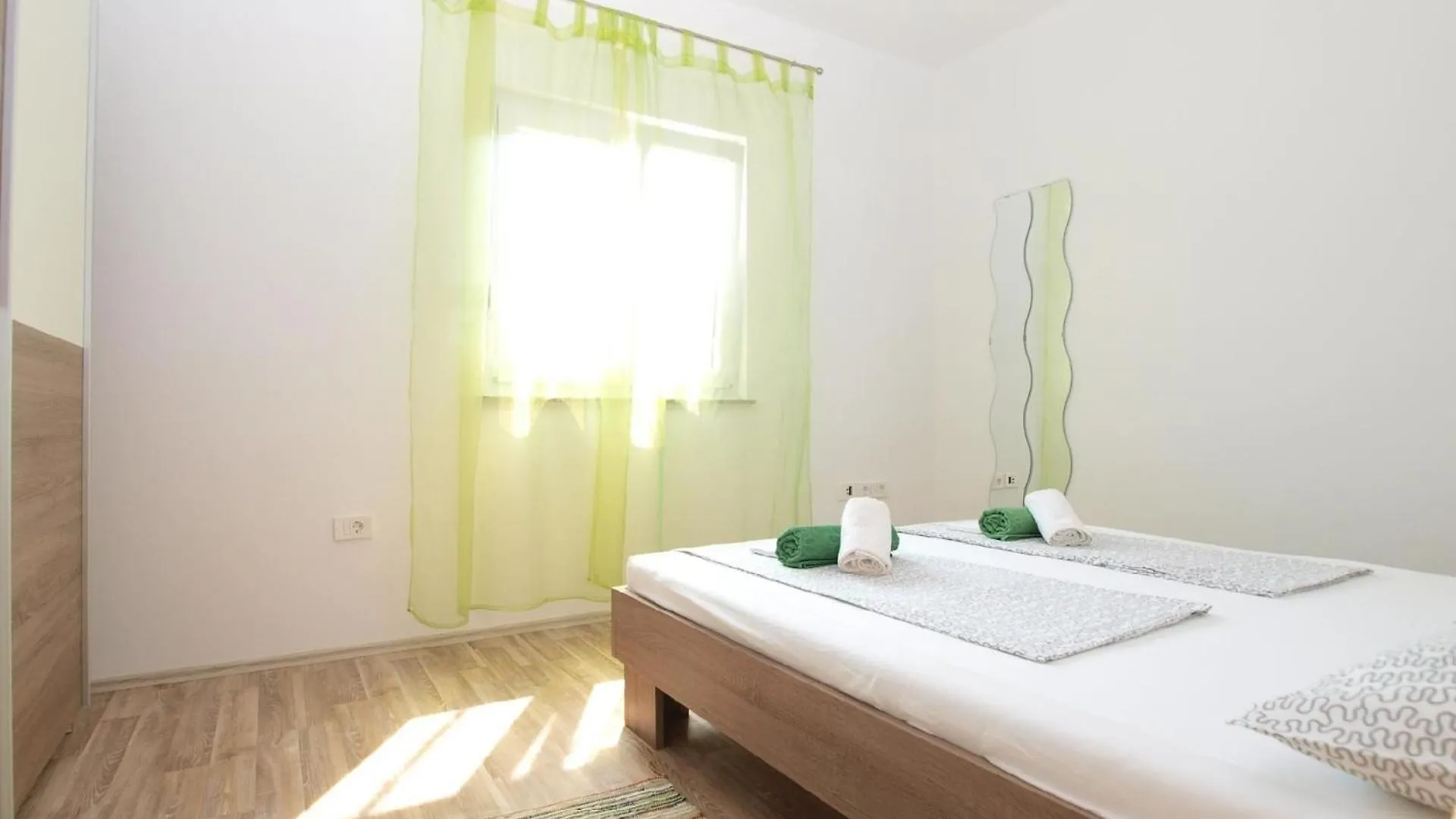 Apartment Ferienwohnung Fuer 4 Personen Ca 42 Qm In Fazana, Istrien Istrische Riviera