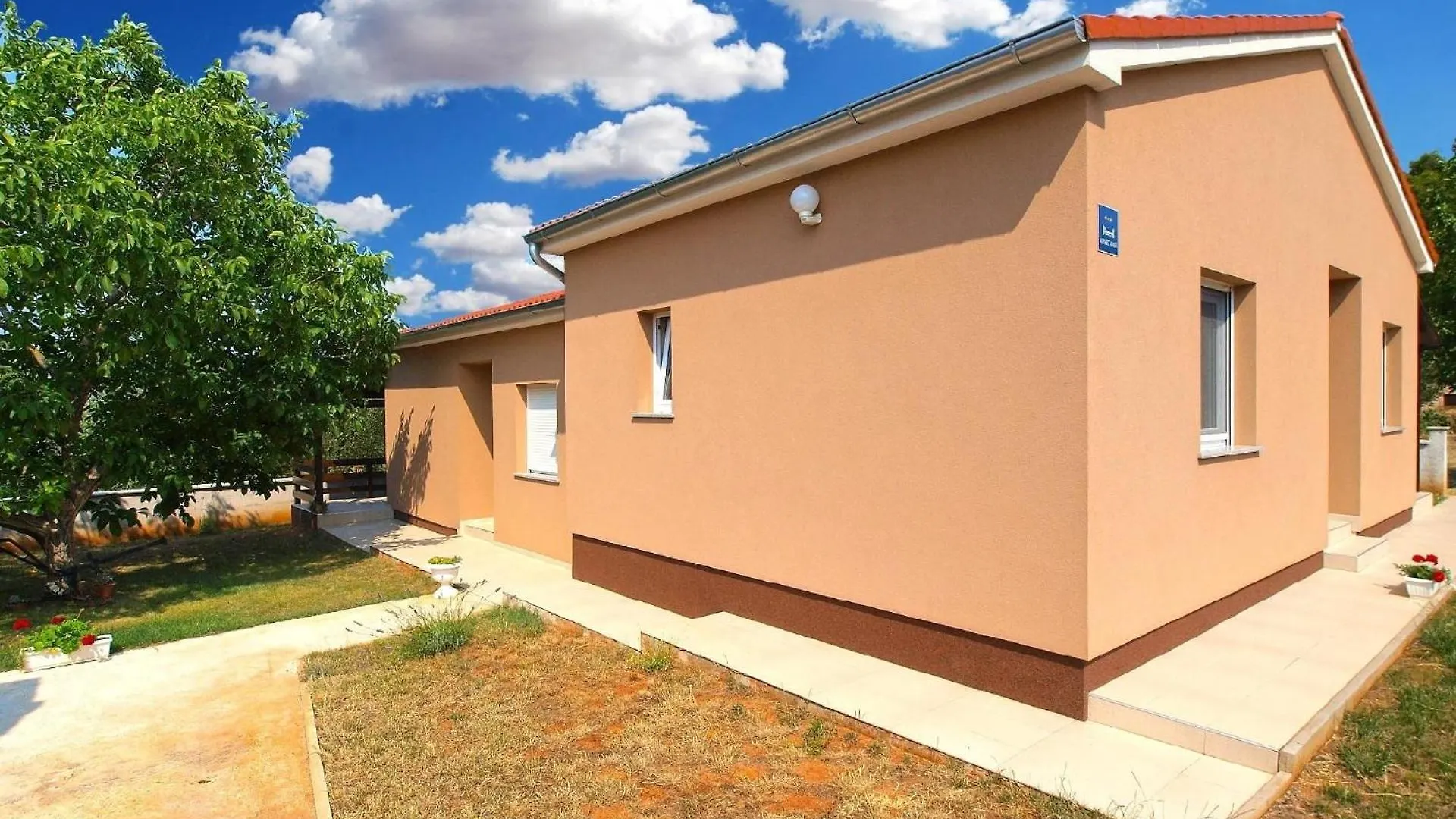 Apartment Ferienwohnung Fuer 4 Personen Ca 42 Qm In Fazana, Istrien Istrische Riviera